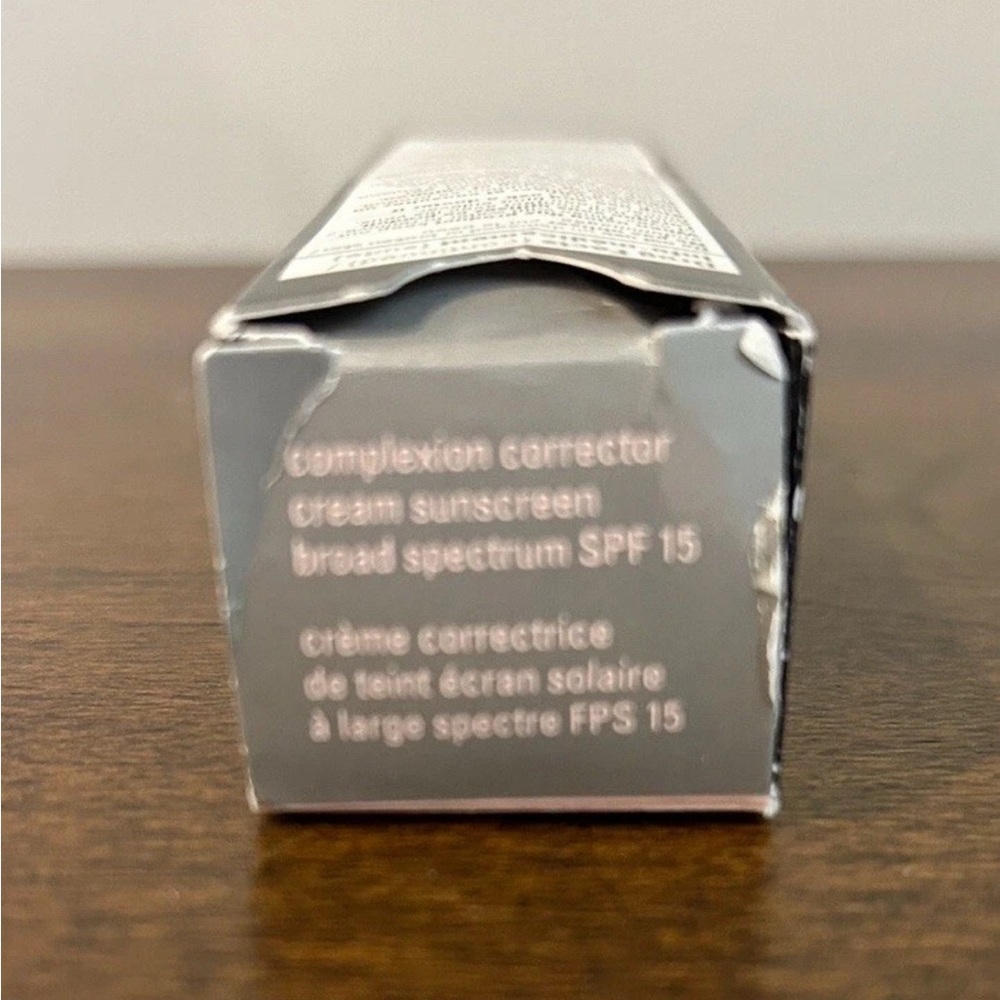 Mary Kay CC Cream Sunscreen Broad Spectrum SPF 15 -Very Deep- 1 fl oz New in Box - Picture 6 of 7